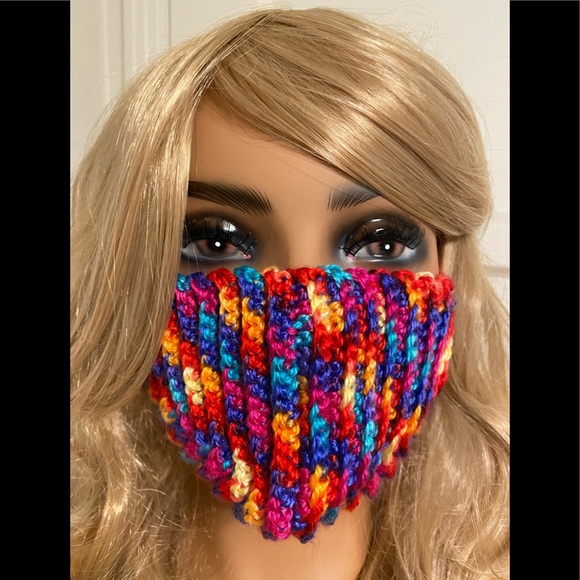 Hand-Knitted Face Mask - Picture 10 of 11